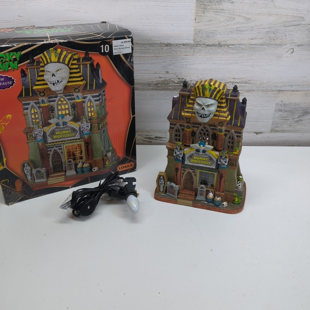 Lemax Spooky Town Mummy Mortuary Halloween Village Lighted Building‎ 2010 05045